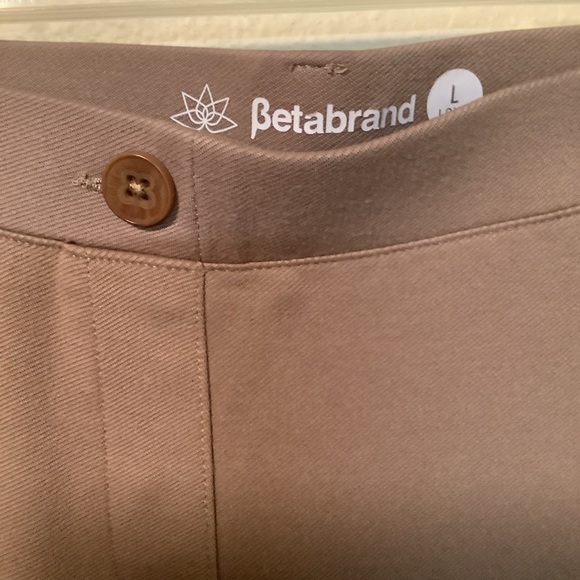 Betabrand Women’s casual long 34 flare leg faux front & back pockets pants - Picture 2 of 7
